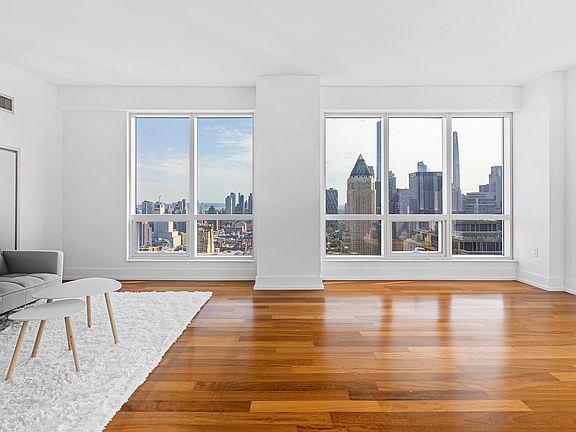 4th image of 350 W 42nd St APT 47D