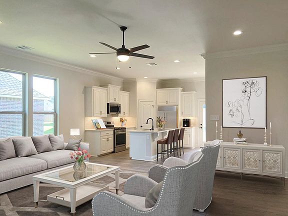 4th image of 415 Rue Evangeline