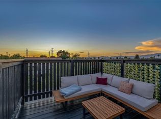18645 Hatteras St Unit 230, Tarzana, CA