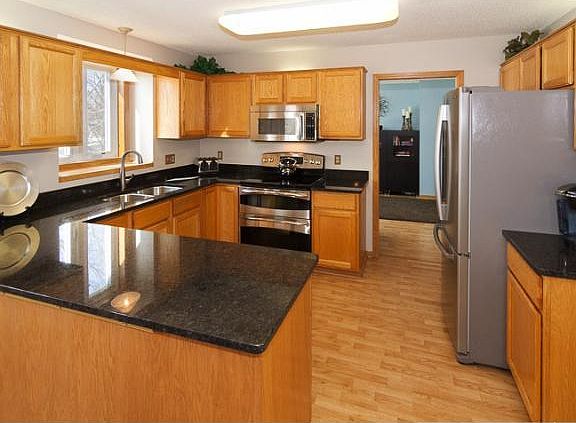 5th image of 1121 Earley Shores Ln