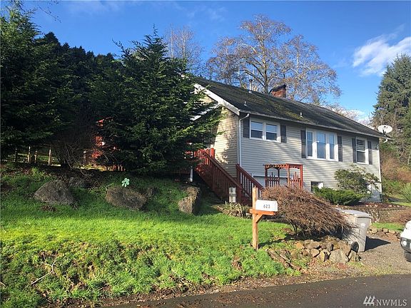 2nd image of 623 2nd Ave