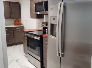 275 W Main St APT 1, Lowell, IN 46356