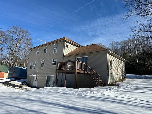 3rd image of 73 Mountain View Dr