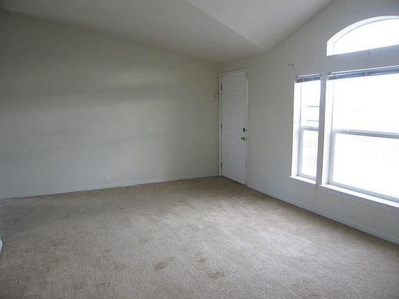 5th image of 9035 Via Camino St
