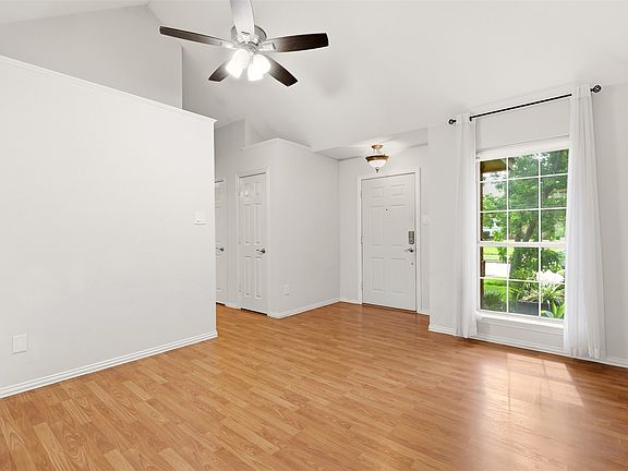 3rd image of 7864 Abbey Rd