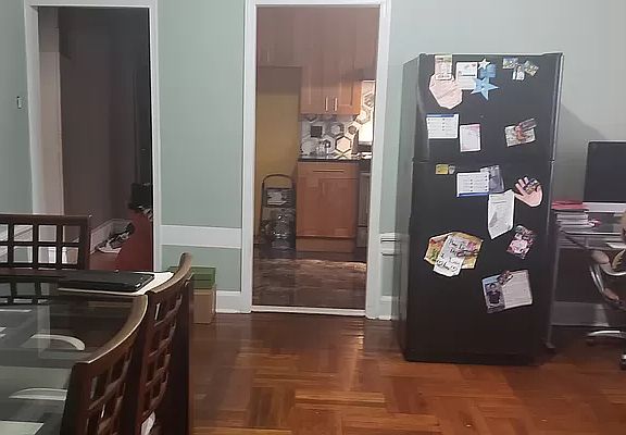 4th image of 291 Montgomery St