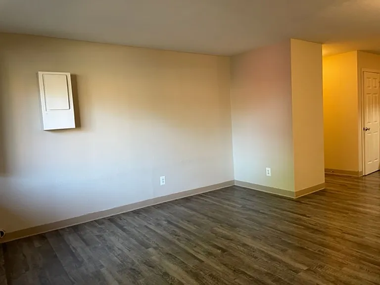 2340 Michael Ave SW — Photo 46