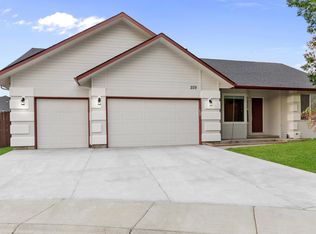2119 W Roberts Ave, Nampa, ID 83651