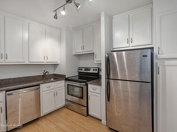 3rd image of 242 Madison Ave #6B