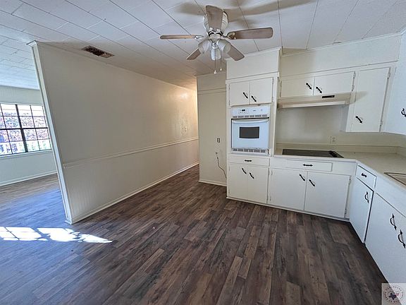 5th image of 316 Pine Wilderness Dr