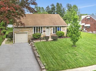 9 Lincoln Ln, Broomall, PA 19008