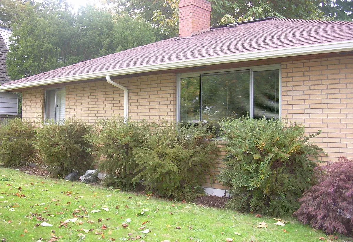 Building Photo - 22010 Brier Rd