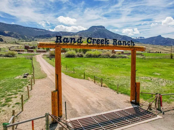 3080 & 3064 North Fork Hwy, Cody, WY 82414