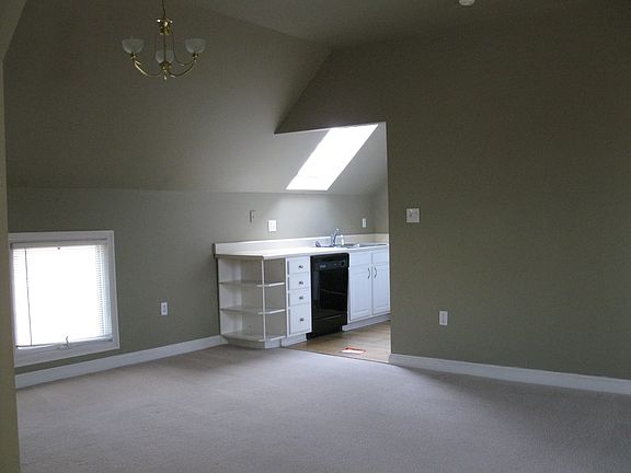 3rd image of 517 E Saint Clair St #1
