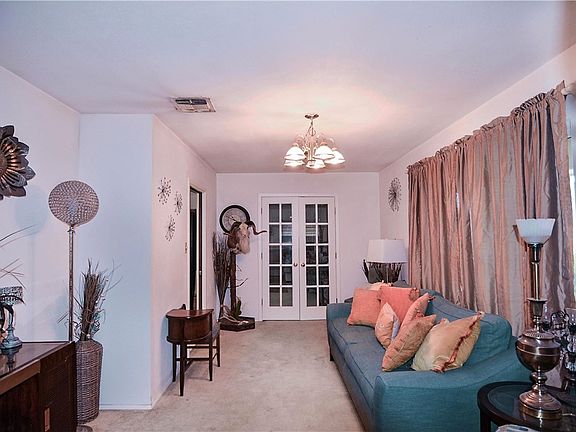5th image of 608 F St