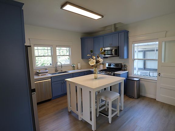 3rd image of 1781 Kettner Blvd