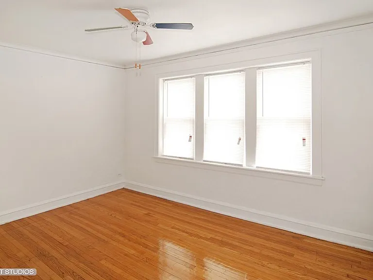 5800 W Iowa — Photo 17
