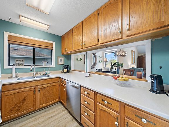5th image of 303 Crooked Creek Rd Unit 303