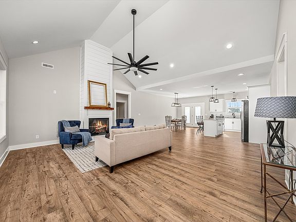 2nd image of 2295 Nicholas Ave