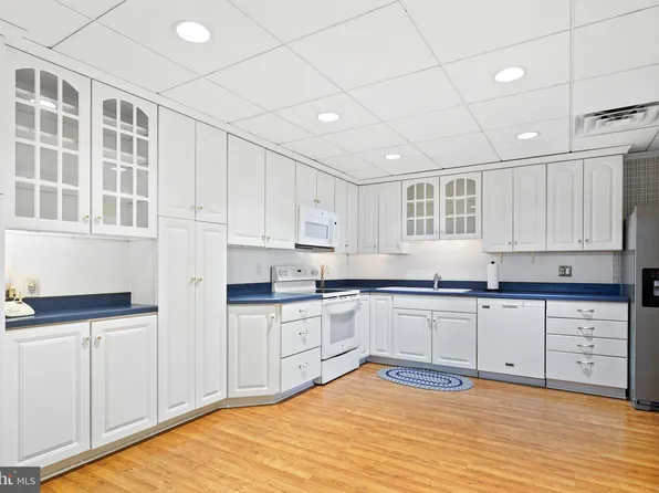 614 Loveville Rd APT B4g, Hockessin, DE 19707