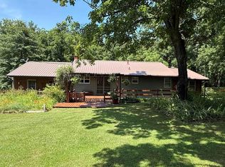 4355 Raleigh Rd, Eldorado, IL 62930