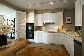 3rd image of 3900 California St APT 1