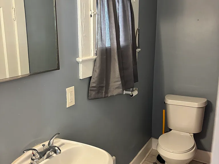 321 W Allen St #315 — Photo 3