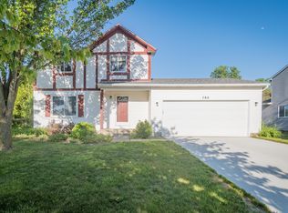 780 Stoney Dr, South Lyon, MI 48178