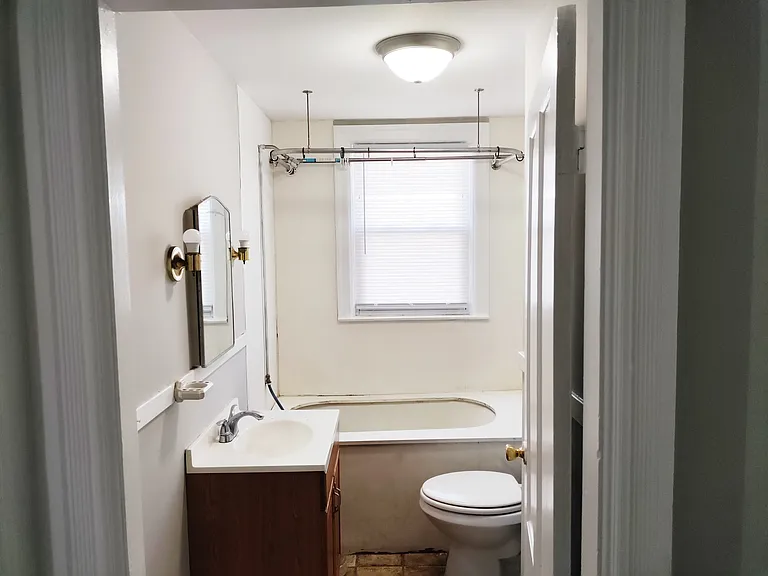 230 Washington St #3 — Photo 6
