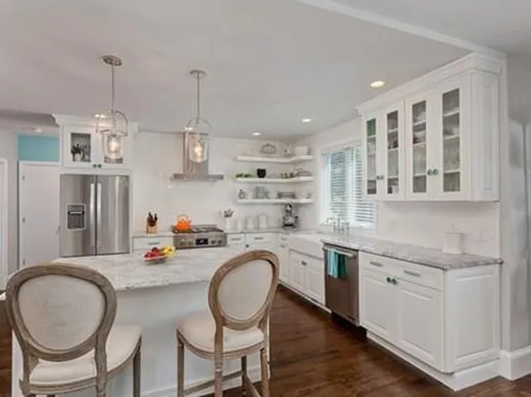 124 Jewett St #1, Newton, MA 02458