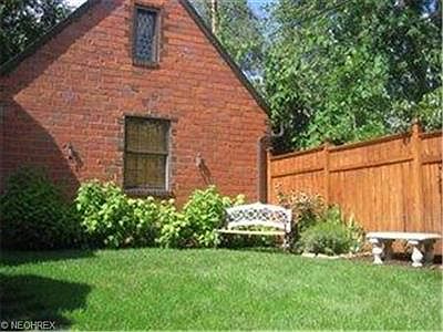 3rd image of 4660 S Hills Dr