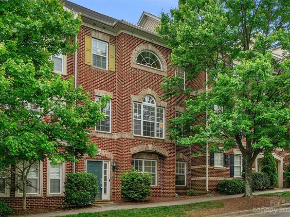 9409 Kings Parade Blvd, Charlotte, NC 28273