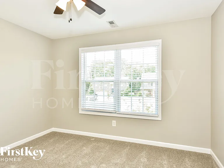 3707 Windmill Ct — Photo 12