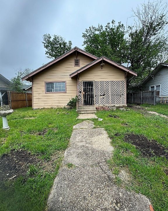 1st image of 3011 Jerome St