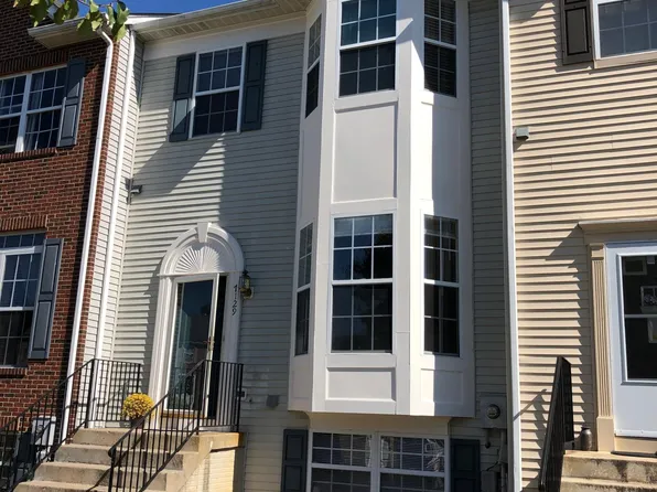7129 Ladd Cir, Frederick, MD 21703