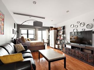 2716 41st Ave APT 4B, Long Island City, NY 11101