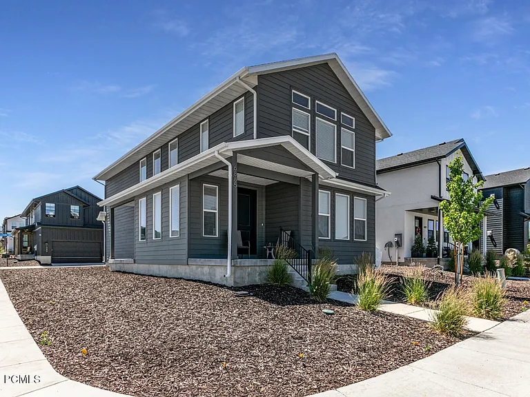 6885 Woods Rose Dr — Photo 32