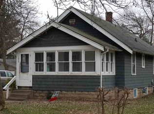 1936 S Harrison St, Beloit, WI 53511