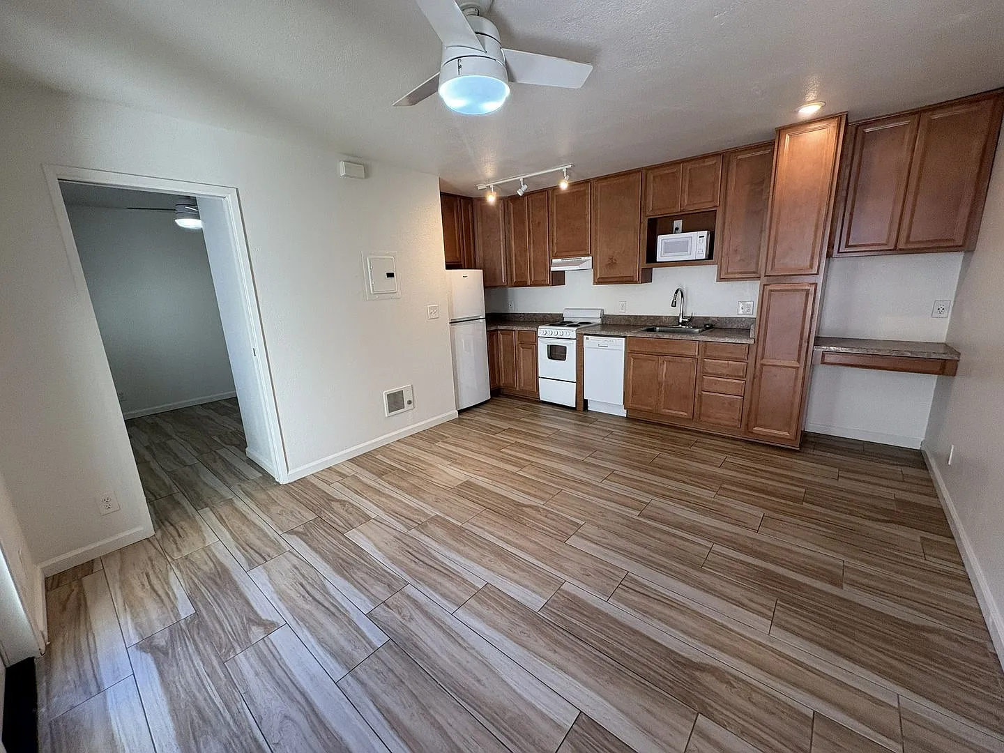 350 Ellwood Beach Dr. — Photo 3