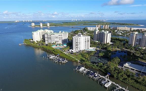 5th image of 4142 Bay Beach Ln #605