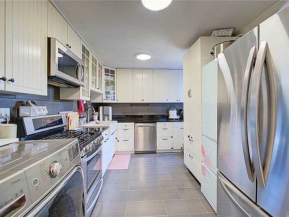 3rd image of 211-65 23rd Ave APT 6A