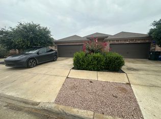 1116 Burek Cross, Seguin, TX 78155