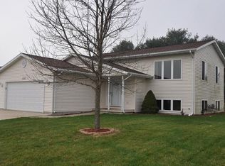 220 Pine St, Delavan, WI 53115