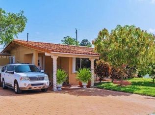 981 W 53rd St, Hialeah, FL 33012