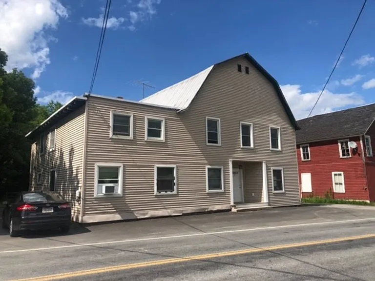 84 W Main St — Photo 14