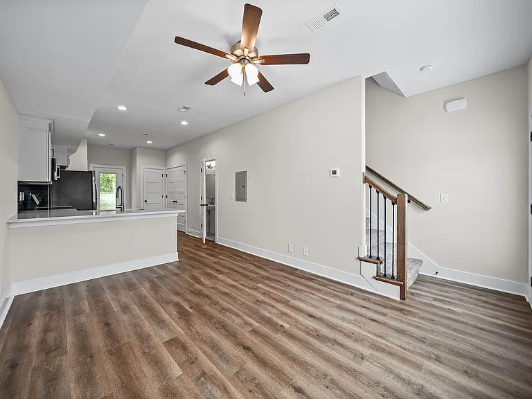 1035 Sinclair Dr #3B — Photo 6