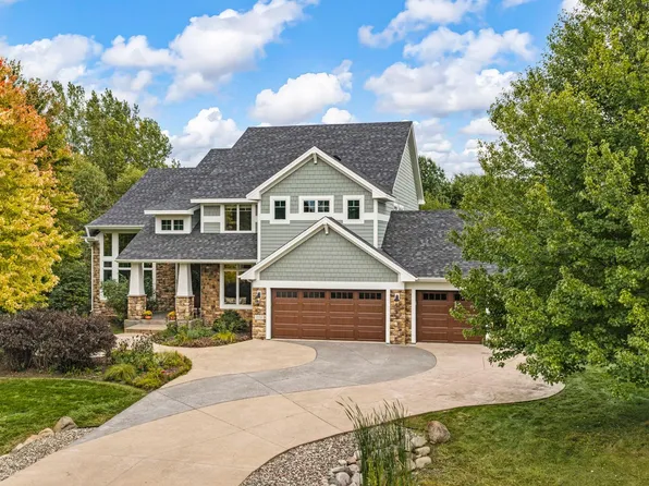 21761 Pine Tree Cir, Lakeville, MN 55044