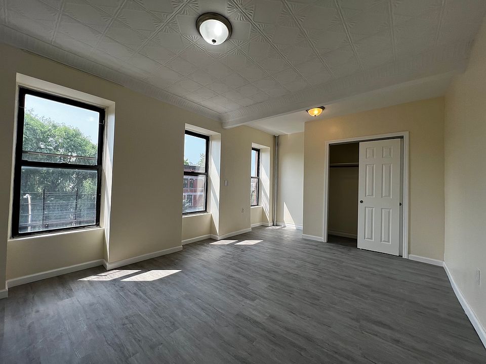 1st image of 461 Hancock St #3B