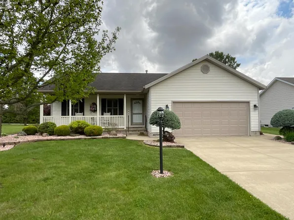 21 Whitney Dr, Fremont, OH 43420