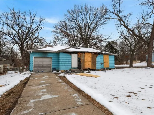 10427 Richmond Ave, Kansas City, MO 64134